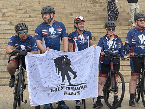 WWP warriors at the Lincoln Memorial.